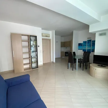 Ambasciatori 4* Pineto
