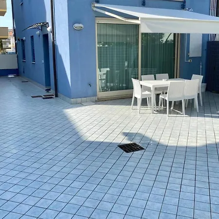 Ambasciatori 4* Pineto