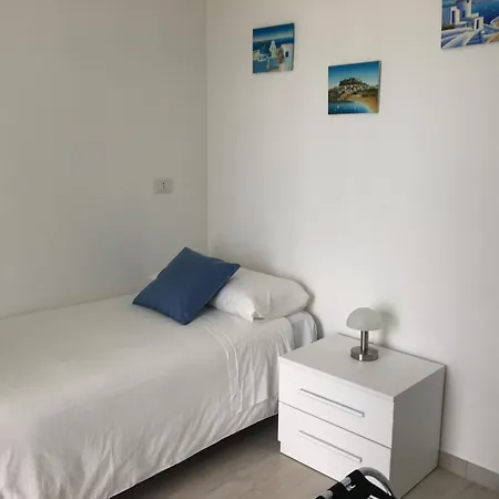 Ambasciatori מלון 4*