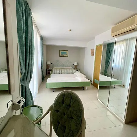 Hotel Ambasciatori 4*