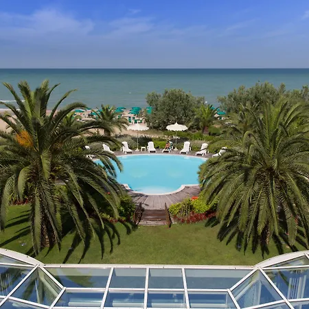 Ambasciatori מלון 4*