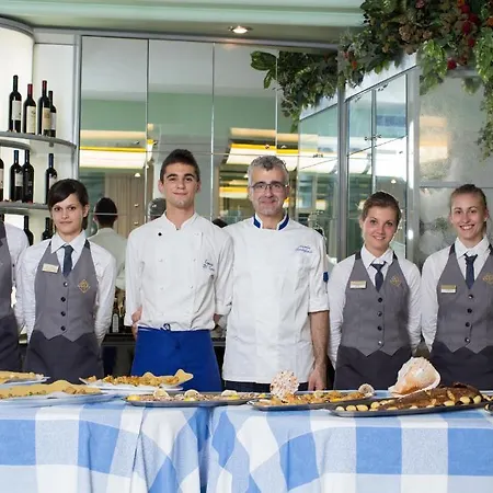 Hotel Ambasciatori Pineto