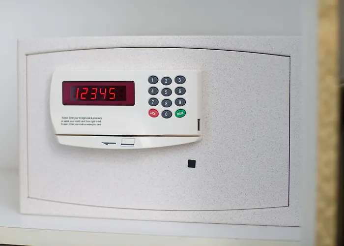 Hotel Ambasciatori Pineto