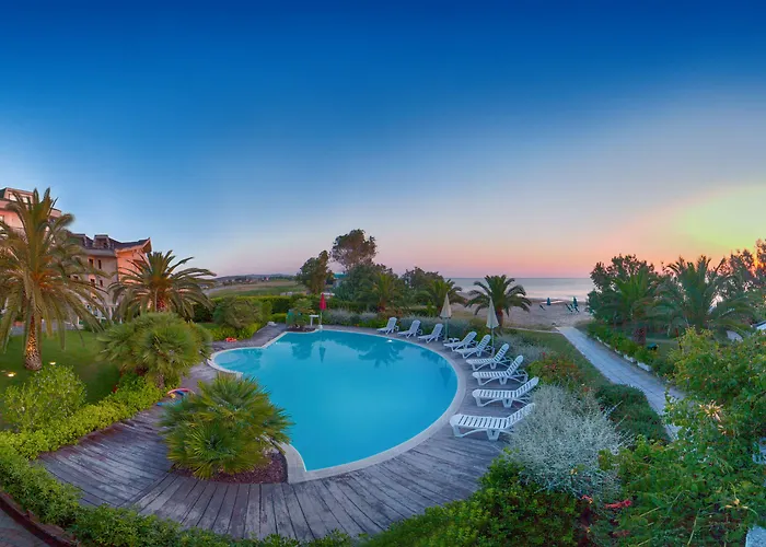 Szálloda Ambasciatori Pineto